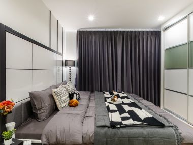 #ThaPra #ThoetThai33 || ✨Large 36 sq m room || 🚝 Next to BTS #TaladPlu || 💵 Installments starting at only 8,xxx THB || 🚶‍♀️ 500 meters walk to #TheMallThaPra || 10 minutes to ICONSIAM || 🛍️ Fully furnished, ready to move in.