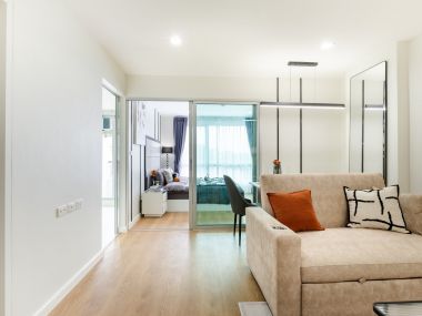 #ThaPra #ThoetThai33 || ✨Large 36 sq m room || 🚝 Next to BTS #TaladPlu || 💵 Installments starting at only 8,xxx THB || 🚶‍♀️ 500 meters walk to #TheMallThaPra || 10 minutes to ICONSIAM || 🛍️ Fully furnished, ready to move in.