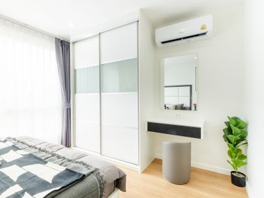 #ThaPra #ThoetThai33 || ✨Large 36 sq m room || 🚝 Next to BTS #TaladPlu || 💵 Installments starting at only 8,xxx THB || 🚶‍♀️ 500 meters walk to #TheMallThaPra || 10 minutes to ICONSIAM || 🛍️ Fully furnished, ready to move in.