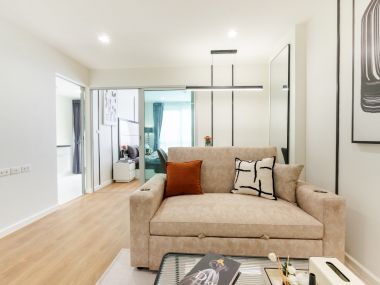 #ThaPra #ThoetThai33 || ✨Large 36 sq m room || 🚝 Next to BTS #TaladPlu || 💵 Installments starting at only 8,xxx THB || 🚶‍♀️ 500 meters walk to #TheMallThaPra || 10 minutes to ICONSIAM || 🛍️ Fully furnished, ready to move in.