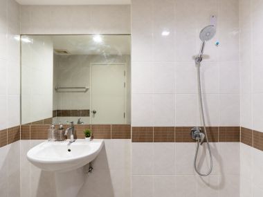 #ThaPra #ThoetThai33 || ✨Large 36 sq m room || 🚝 Next to BTS #TaladPlu || 💵 Installments starting at only 8,xxx THB || 🚶‍♀️ 500 meters walk to #TheMallThaPra || 10 minutes to ICONSIAM || 🛍️ Fully furnished, ready to move in.