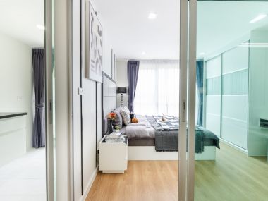 #ThaPra #ThoetThai33 || ✨Large 36 sq m room || 🚝 Next to BTS #TaladPlu || 💵 Installments starting at only 8,xxx THB || 🚶‍♀️ 500 meters walk to #TheMallThaPra || 10 minutes to ICONSIAM || 🛍️ Fully furnished, ready to move in.