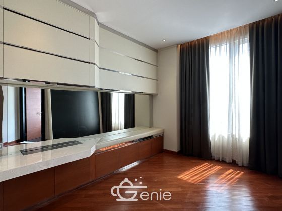 The Infinity Sathorn Luxury Redefined BTS Chongnonsi 0 m.