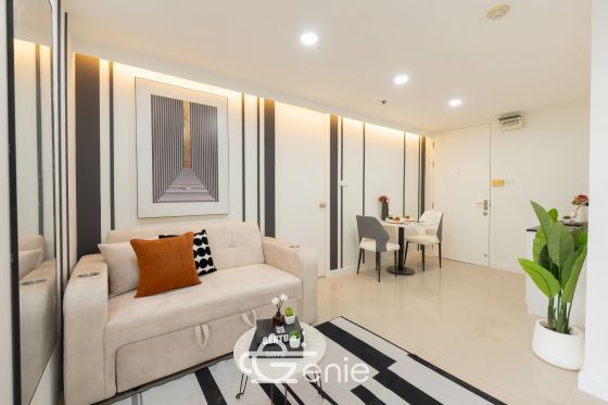 #Ratchada ✨Luxury Condo || 2 Bedrooms, Large 46 sq.m. Units || 🚗 Private Parking || Near #MajorRatchayothin || 💵 Installments as low as 7,xxx THB!!! || 🛍️ Fully Furnished, Ready to Move In