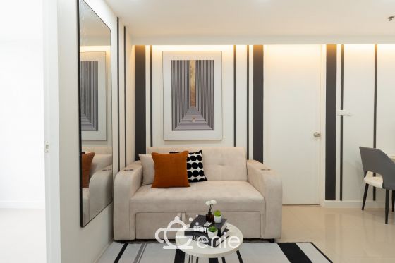 #Ratchada ✨Luxury Condo || 2 Bedrooms, Large 46 sq.m. Units || 🚗 Private Parking || Near #MajorRatchayothin || 💵 Installments as low as 7,xxx THB!!! || 🛍️ Fully Furnished, Ready to Move In