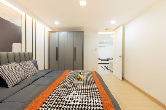 #Ratchada ✨Luxury Condo || 2 Bedrooms, Large 46 sq.m. Units || 🚗 Private Parking || Near #MajorRatchayothin || 💵 Installments as low as 7,xxx THB!!! || 🛍️ Fully Furnished, Ready to Move In