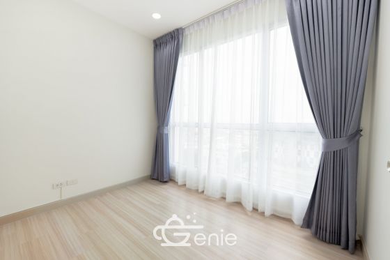 #Rattanathibet – #Khaerai || ⭐️Large, brand new unit with luxurious furnishings || ✨2 bedrooms, 50 sq m || 💵 Installments as low as 7,xxx baht || 🚝 200 meters walk to #MRTBangKraso || 🛍️ 5 minutes to #CentralRattanathibet || 2 minutes to Nonthaburi Provincial Government Center || Near Khaerai Intersection