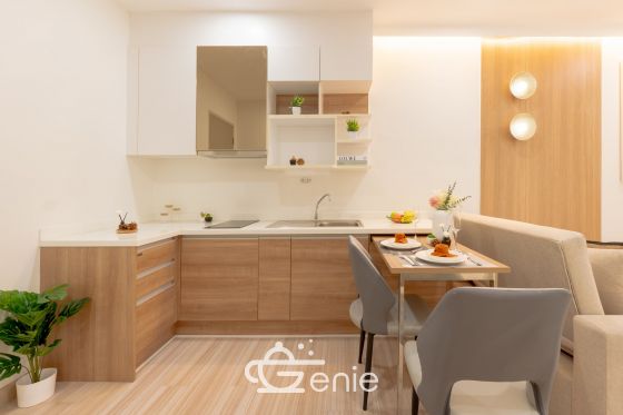 #Rattanathibet – #Khaerai || ⭐️Large, brand new unit with luxurious furnishings || ✨2 bedrooms, 50 sq m || 💵 Installments as low as 7,xxx baht || 🚝 200 meters walk to #MRTBangKraso || 🛍️ 5 minutes to #CentralRattanathibet || 2 minutes to Nonthaburi Provincial Government Center || Near Khaerai Intersection