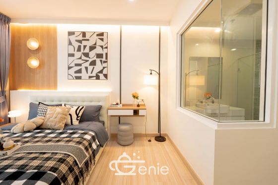 #Rattanathibet – #Khaerai || ⭐️Large, brand new unit with luxurious furnishings || ✨2 bedrooms, 50 sq m || 💵 Installments as low as 7,xxx baht || 🚝 200 meters walk to #MRTBangKraso || 🛍️ 5 minutes to #CentralRattanathibet || 2 minutes to Nonthaburi Provincial Government Center || Near Khaerai Intersection
