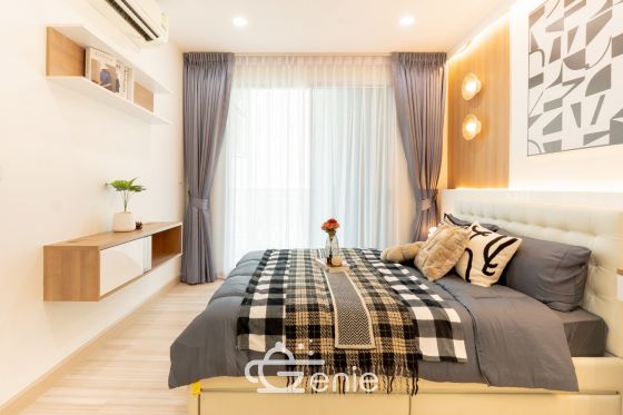 #Rattanathibet – #Khaerai || ⭐️Large, brand new unit with luxurious furnishings || ✨2 bedrooms, 50 sq m || 💵 Installments as low as 7,xxx baht || 🚝 200 meters walk to #MRTBangKraso || 🛍️ 5 minutes to #CentralRattanathibet || 2 minutes to Nonthaburi Provincial Government Center || Near Khaerai Intersection