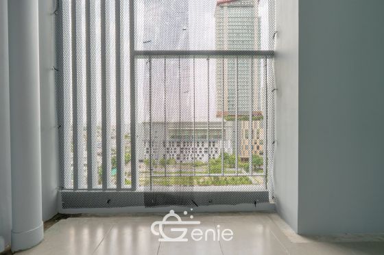 #Rattanathibet – #Khaerai || ⭐️Large, brand new unit with luxurious furnishings || ✨2 bedrooms, 50 sq m || 💵 Installments as low as 7,xxx baht || 🚝 200 meters walk to #MRTBangKraso || 🛍️ 5 minutes to #CentralRattanathibet || 2 minutes to Nonthaburi Provincial Government Center || Near Khaerai Intersection