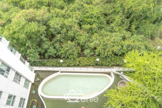 #Rattanathibet – #Khaerai || ⭐️Large, brand new unit with luxurious furnishings || ✨2 bedrooms, 50 sq m || 💵 Installments as low as 7,xxx baht || 🚝 200 meters walk to #MRTBangKraso || 🛍️ 5 minutes to #CentralRattanathibet || 2 minutes to Nonthaburi Provincial Government Center || Near Khaerai Intersection