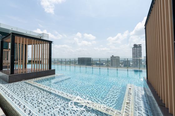 #Rattanathibet – #Khaerai || ⭐️Large, brand new unit with luxurious furnishings || ✨2 bedrooms, 50 sq m || 💵 Installments as low as 7,xxx baht || 🚝 200 meters walk to #MRTBangKraso || 🛍️ 5 minutes to #CentralRattanathibet || 2 minutes to Nonthaburi Provincial Government Center || Near Khaerai Intersection
