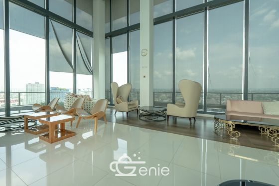 #Rattanathibet – #Khaerai || ⭐️Large, brand new unit with luxurious furnishings || ✨2 bedrooms, 50 sq m || 💵 Installments as low as 7,xxx baht || 🚝 200 meters walk to #MRTBangKraso || 🛍️ 5 minutes to #CentralRattanathibet || 2 minutes to Nonthaburi Provincial Government Center || Near Khaerai Intersection