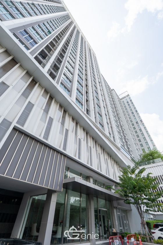 #Rattanathibet – #Khaerai || ⭐️Large, brand new unit with luxurious furnishings || ✨2 bedrooms, 50 sq m || 💵 Installments as low as 7,xxx baht || 🚝 200 meters walk to #MRTBangKraso || 🛍️ 5 minutes to #CentralRattanathibet || 2 minutes to Nonthaburi Provincial Government Center || Near Khaerai Intersection