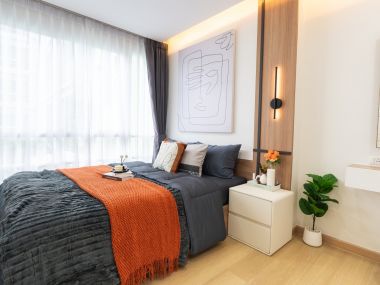 #Ratchada #HuaiKhwang || Large room, 32 sq.m. || 🚝 5 minutes to MRT Huai Khwang || 💵 Affordable monthly payments, only 9,xxx THB!!! || 🛍️ Fully furnished, ready to move in.