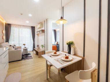 #Ratchada #HuaiKhwang || Large room, 32 sq.m. || 🚝 5 minutes to MRT Huai Khwang || 💵 Affordable monthly payments, only 9,xxx THB!!! || 🛍️ Fully furnished, ready to move in.