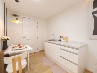 #Ratchada #HuaiKhwang || Large room, 32 sq.m. || 🚝 5 minutes to MRT Huai Khwang || 💵 Affordable monthly payments, only 9,xxx THB!!! || 🛍️ Fully furnished, ready to move in.