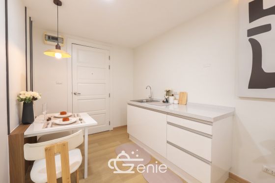 #Ratchada #HuaiKhwang || Large room, 32 sq.m. || ๐ 5 minutes to MRT Huai Khwang || ๐ต Affordable monthly payments, only 9,xxx THB!!! || ๐๏ธ Fully furnished, ready to move in.