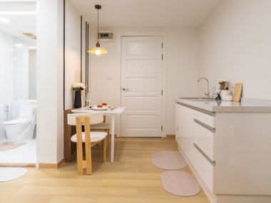 #Ratchada #HuaiKhwang || Large room, 32 sq.m. || 🚝 5 minutes to MRT Huai Khwang || 💵 Affordable monthly payments, only 9,xxx THB!!! || 🛍️ Fully furnished, ready to move in.