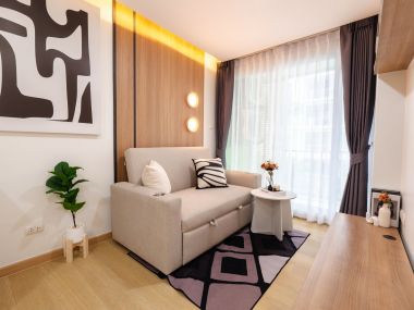 #Ratchada #HuaiKhwang || Large room, 32 sq.m. || 🚝 5 minutes to MRT Huai Khwang || 💵 Affordable monthly payments, only 9,xxx THB!!! || 🛍️ Fully furnished, ready to move in.