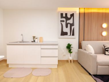 #Ratchada #HuaiKhwang || Large room, 32 sq.m. || 🚝 5 minutes to MRT Huai Khwang || 💵 Affordable monthly payments, only 9,xxx THB!!! || 🛍️ Fully furnished, ready to move in.