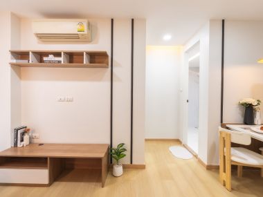 #Ratchada #HuaiKhwang || Large room, 32 sq.m. || 🚝 5 minutes to MRT Huai Khwang || 💵 Affordable monthly payments, only 9,xxx THB!!! || 🛍️ Fully furnished, ready to move in.