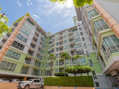 #Ratchada #HuaiKhwang || Large room, 32 sq.m. || 🚝 5 minutes to MRT Huai Khwang || 💵 Affordable monthly payments, only 9,xxx THB!!! || 🛍️ Fully furnished, ready to move in.