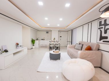 #บางนา || ✨คอนโดห้องใหญ่ 70 ตร.ม. || 2 นอน 2 น้ำ || 🚝 ใกล้ BTS บางนา || 💵 ผ่อนเพียง 8,xxx เท่านั้น!!! || 🛍️ เฟอร์ครบ พร้อมเข้าอยู่ || 👫🏻อยู่ได้ทั้งครอบครัว
