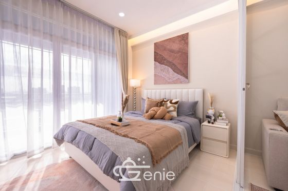 #Ramkhamhaeng #HuaMak || Large room, price under 2 million baht || 🚈 Near MRT Lam Sali Intersection || 💵 Installments as low as 6,xxx baht!! || 🎓 5 minutes to Ramkhamhaeng University || 🛍️ Fully furnished, ready to move in. Owner selling directly, only one unit available. Interested? Message me quickly! 😊 Condo Fak Khao Pode (Ramkhamhaeng 40) Project 📍 https://share.google/Slc7muQM35punc9tN This room is decorated in a Modern Japanese style, perfectly blending simplicity with warmth. It uses earth tones, wooden furniture, and warm white lighting. It helps create a calm and relaxing atmosphere, giving you the feeling of being on vacation every time you come home. . ✅ Room Details • Spacious 38 square meters of living space 🤯 • 1 Bedroom • 1 Bathroom • Separate open kitchen • 18th floor, Building 3 • Fully furnished, ready to move in. . >>> Price only 1.79 million baht <<< . 🔸Amenities🔸 💪🏻Fitness Center 🔒 Key Card access system, 24-hour CCTV 👮🏻♂️ CCTV & 24-hour security guard 🚘 Parking . 🔸Nearby Landmarks🔸 Transportation • MRT Yellow Line, Lam Sali Intersection Station • MRT Sri Kreetha Station • Airport Rail Link Hua Mak Shopping Centers • The Mall Lifestore Bangkapi • Makro Bangkapi • Lotus's Bangkapi Educational Institutions • Ramkhamhaeng University • Assumption University Hua Mak Campus • National Institute of Development Administration (NIDA) Medical Center • Ramkhamhaeng Hospital • Samitivej Srinakarin Hospital • Vejthani Hospital . Interested in loan application consultation, press 1️⃣ Interested in scheduling a viewing, press 2️⃣ Inquire about booking, press 3️⃣ Interested? Message us in Inbox! Or Line: @genie-property.com ## Hotline 📱 082-549-6669, 095-495-5463, 093-232-9888 ## #secondhandcondo #newlyrenovatedcondo #genieproperty #secondhandcondo #condonearbts #condo #renovated #affordablecondo #condonearbts #fullyfurnishedcondo #affordableinstallments #cheaperthanrent #OwnerSelling #Ramkhamhaeng #HuaMak #RamkhamhaengUniversity #CornHouseCondo #MRT #TheMallBangkapi #RamkhamhaengHospital #RamkhamhaengCondo #UsedCondoForSale