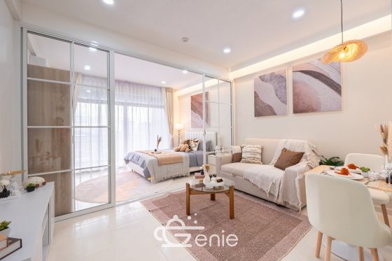 #Ramkhamhaeng #HuaMak || Large room, price under 2 million baht || 🚈 Near MRT Lam Sali Intersection || 💵 Installments as low as 6,xxx baht!! || 🎓 5 minutes to Ramkhamhaeng University || 🛍️ Fully furnished, ready to move in. Owner selling directly, only one unit available. Interested? Message me quickly! 😊 Condo Fak Khao Pode (Ramkhamhaeng 40) Project 📍 https://share.google/Slc7muQM35punc9tN This room is decorated in a Modern Japanese style, perfectly blending simplicity with warmth. It uses earth tones, wooden furniture, and warm white lighting. It helps create a calm and relaxing atmosphere, giving you the feeling of being on vacation every time you come home. . ✅ Room Details • Spacious 38 square meters of living space 🤯 • 1 Bedroom • 1 Bathroom • Separate open kitchen • 18th floor, Building 3 • Fully furnished, ready to move in. . >>> Price only 1.79 million baht <<< . 🔸Amenities🔸 💪🏻Fitness Center 🔒 Key Card access system, 24-hour CCTV 👮🏻♂️ CCTV & 24-hour security guard 🚘 Parking . 🔸Nearby Landmarks🔸 Transportation • MRT Yellow Line, Lam Sali Intersection Station • MRT Sri Kreetha Station • Airport Rail Link Hua Mak Shopping Centers • The Mall Lifestore Bangkapi • Makro Bangkapi • Lotus's Bangkapi Educational Institutions • Ramkhamhaeng University • Assumption University Hua Mak Campus • National Institute of Development Administration (NIDA) Medical Center • Ramkhamhaeng Hospital • Samitivej Srinakarin Hospital • Vejthani Hospital . Interested in loan application consultation, press 1️⃣ Interested in scheduling a viewing, press 2️⃣ Inquire about booking, press 3️⃣ Interested? Message us in Inbox! Or Line: @genie-property.com ## Hotline 📱 082-549-6669, 095-495-5463, 093-232-9888 ## #secondhandcondo #newlyrenovatedcondo #genieproperty #secondhandcondo #condonearbts #condo #renovated #affordablecondo #condonearbts #fullyfurnishedcondo #affordableinstallments #cheaperthanrent #OwnerSelling #Ramkhamhaeng #HuaMak #RamkhamhaengUniversity #CornHouseCondo #MRT #TheMallBangkapi #RamkhamhaengHospital #RamkhamhaengCondo #UsedCondoForSale