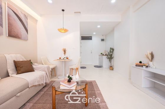 #Ramkhamhaeng #HuaMak || Large room, price under 2 million baht || 🚈 Near MRT Lam Sali Intersection || 💵 Installments as low as 6,xxx baht!! || 🎓 5 minutes to Ramkhamhaeng University || 🛍️ Fully furnished, ready to move in. Owner selling directly, only one unit available. Interested? Message me quickly! 😊 Condo Fak Khao Pode (Ramkhamhaeng 40) Project 📍 https://share.google/Slc7muQM35punc9tN This room is decorated in a Modern Japanese style, perfectly blending simplicity with warmth. It uses earth tones, wooden furniture, and warm white lighting. It helps create a calm and relaxing atmosphere, giving you the feeling of being on vacation every time you come home. . ✅ Room Details • Spacious 38 square meters of living space 🤯 • 1 Bedroom • 1 Bathroom • Separate open kitchen • 18th floor, Building 3 • Fully furnished, ready to move in. . >>> Price only 1.79 million baht <<< . 🔸Amenities🔸 💪🏻Fitness Center 🔒 Key Card access system, 24-hour CCTV 👮🏻♂️ CCTV & 24-hour security guard 🚘 Parking . 🔸Nearby Landmarks🔸 Transportation • MRT Yellow Line, Lam Sali Intersection Station • MRT Sri Kreetha Station • Airport Rail Link Hua Mak Shopping Centers • The Mall Lifestore Bangkapi • Makro Bangkapi • Lotus's Bangkapi Educational Institutions • Ramkhamhaeng University • Assumption University Hua Mak Campus • National Institute of Development Administration (NIDA) Medical Center • Ramkhamhaeng Hospital • Samitivej Srinakarin Hospital • Vejthani Hospital . Interested in loan application consultation, press 1️⃣ Interested in scheduling a viewing, press 2️⃣ Inquire about booking, press 3️⃣ Interested? Message us in Inbox! Or Line: @genie-property.com ## Hotline 📱 082-549-6669, 095-495-5463, 093-232-9888 ## #secondhandcondo #newlyrenovatedcondo #genieproperty #secondhandcondo #condonearbts #condo #renovated #affordablecondo #condonearbts #fullyfurnishedcondo #affordableinstallments #cheaperthanrent #OwnerSelling #Ramkhamhaeng #HuaMak #RamkhamhaengUniversity #CornHouseCondo #MRT #TheMallBangkapi #RamkhamhaengHospital #RamkhamhaengCondo #UsedCondoForSale