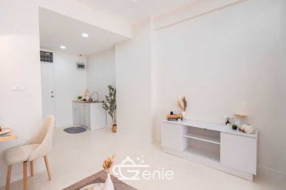 #Ramkhamhaeng #HuaMak || Large room, price under 2 million baht || 🚈 Near MRT Lam Sali Intersection || 💵 Installments as low as 6,xxx baht!! || 🎓 5 minutes to Ramkhamhaeng University || 🛍️ Fully furnished, ready to move in. Owner selling directly, only one unit available. Interested? Message me quickly! 😊 Condo Fak Khao Pode (Ramkhamhaeng 40) Project 📍 https://share.google/Slc7muQM35punc9tN This room is decorated in a Modern Japanese style, perfectly blending simplicity with warmth. It uses earth tones, wooden furniture, and warm white lighting. It helps create a calm and relaxing atmosphere, giving you the feeling of being on vacation every time you come home. . ✅ Room Details • Spacious 38 square meters of living space 🤯 • 1 Bedroom • 1 Bathroom • Separate open kitchen • 18th floor, Building 3 • Fully furnished, ready to move in. . >>> Price only 1.79 million baht <<< . 🔸Amenities🔸 💪🏻Fitness Center 🔒 Key Card access system, 24-hour CCTV 👮🏻♂️ CCTV & 24-hour security guard 🚘 Parking . 🔸Nearby Landmarks🔸 Transportation • MRT Yellow Line, Lam Sali Intersection Station • MRT Sri Kreetha Station • Airport Rail Link Hua Mak Shopping Centers • The Mall Lifestore Bangkapi • Makro Bangkapi • Lotus's Bangkapi Educational Institutions • Ramkhamhaeng University • Assumption University Hua Mak Campus • National Institute of Development Administration (NIDA) Medical Center • Ramkhamhaeng Hospital • Samitivej Srinakarin Hospital • Vejthani Hospital . Interested in loan application consultation, press 1️⃣ Interested in scheduling a viewing, press 2️⃣ Inquire about booking, press 3️⃣ Interested? Message us in Inbox! Or Line: @genie-property.com ## Hotline 📱 082-549-6669, 095-495-5463, 093-232-9888 ## #secondhandcondo #newlyrenovatedcondo #genieproperty #secondhandcondo #condonearbts #condo #renovated #affordablecondo #condonearbts #fullyfurnishedcondo #affordableinstallments #cheaperthanrent #OwnerSelling #Ramkhamhaeng #HuaMak #RamkhamhaengUniversity #CornHouseCondo #MRT #TheMallBangkapi #RamkhamhaengHospital #RamkhamhaengCondo #UsedCondoForSale
