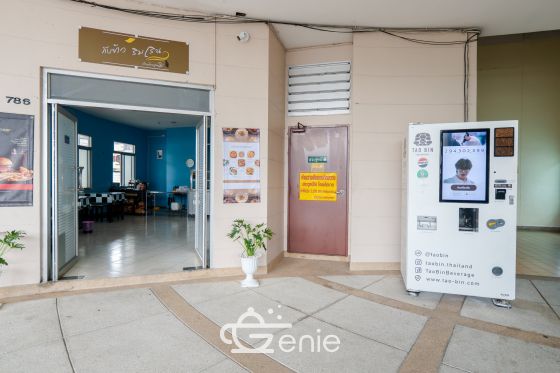 #Ramkhamhaeng #HuaMak || Large room, price under 2 million baht || 🚈 Near MRT Lam Sali Intersection || 💵 Installments as low as 6,xxx baht!! || 🎓 5 minutes to Ramkhamhaeng University || 🛍️ Fully furnished, ready to move in. Owner selling directly, only one unit available. Interested? Message me quickly! 😊 Condo Fak Khao Pode (Ramkhamhaeng 40) Project 📍 https://share.google/Slc7muQM35punc9tN This room is decorated in a Modern Japanese style, perfectly blending simplicity with warmth. It uses earth tones, wooden furniture, and warm white lighting. It helps create a calm and relaxing atmosphere, giving you the feeling of being on vacation every time you come home. . ✅ Room Details • Spacious 38 square meters of living space 🤯 • 1 Bedroom • 1 Bathroom • Separate open kitchen • 18th floor, Building 3 • Fully furnished, ready to move in. . >>> Price only 1.79 million baht <<< . 🔸Amenities🔸 💪🏻Fitness Center 🔒 Key Card access system, 24-hour CCTV 👮🏻♂️ CCTV & 24-hour security guard 🚘 Parking . 🔸Nearby Landmarks🔸 Transportation • MRT Yellow Line, Lam Sali Intersection Station • MRT Sri Kreetha Station • Airport Rail Link Hua Mak Shopping Centers • The Mall Lifestore Bangkapi • Makro Bangkapi • Lotus's Bangkapi Educational Institutions • Ramkhamhaeng University • Assumption University Hua Mak Campus • National Institute of Development Administration (NIDA) Medical Center • Ramkhamhaeng Hospital • Samitivej Srinakarin Hospital • Vejthani Hospital . Interested in loan application consultation, press 1️⃣ Interested in scheduling a viewing, press 2️⃣ Inquire about booking, press 3️⃣ Interested? Message us in Inbox! Or Line: @genie-property.com ## Hotline 📱 082-549-6669, 095-495-5463, 093-232-9888 ## #secondhandcondo #newlyrenovatedcondo #genieproperty #secondhandcondo #condonearbts #condo #renovated #affordablecondo #condonearbts #fullyfurnishedcondo #affordableinstallments #cheaperthanrent #OwnerSelling #Ramkhamhaeng #HuaMak #RamkhamhaengUniversity #CornHouseCondo #MRT #TheMallBangkapi #RamkhamhaengHospital #RamkhamhaengCondo #UsedCondoForSale