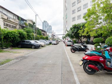 #รามคำแหง #หัวหมาก || ห้องใหญ่ ราคาไม่ถึง 2 ล้าน ||🚈 ใกล้ MRT แยกลำสาลี  || 💵 ผ่อนเพียง 6,xxx เท่านั้น!! || 🎓5 นาที มหาวิทยาลัยรามคำแหง || 🛍️เฟอร์ครบพร้อมเข้าอยู่