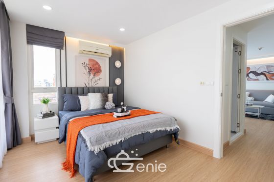 Walking distance to the mall and MRT Srinakarin || ✨Spacious 40 sq.m. room || 💵 Affordable monthly payments of only 7,xxx THB!!! || 🚝 Walking distance to MRT Suan Luang Rama IX Station || 🛍️ 500 m to Seacon Square || Fully furnished and ready to move in.  Owner selling directly. Only one room available. Interested? Message me now! 😊 Elements Srinakarin Project📍 https://share.google/78QLiHEHAcfrMF0B2  This room is decorated in a Modern Luxury style, featuring a striking white and black color scheme with black lines, adding dimension and a luxurious feel. The furniture features a simple yet detailed design, complemented by warm white lighting that creates a cozy and inviting atmosphere, reminiscent of a premium hotel.  ✅ Room Details • Spacious 39.6 square meters of living space 🤯 • 1 Bedroom • 1 Bathroom • Separate open kitchen • 7th Floor, Building B4, Building 3 • Fully furnished; move-in ready!  >>> Price: Only 2.29 Million Baht <<<  🔸Amenities🔸 🌊 Swimming Pool 💪🏻 Fitness Center 📕 Multipurpose Room 🌳 Relaxation Garden 🔒 Key Card Access System, 24-hour CCTV 👮🏻‍♂️ CCTV & 24-hour Security Guard 🚘 Parking  🔸Nearby Landmarks🔸 Transportation • MRT Suan Luang Rama IX Station • MRT Srinakarin 38 Station  Shopping Centers • Seacon Square • Lotus Express • 7-11 • Srinakarin Train Night Market Nearby Amenities: • Makro Srinakarin • Paradise Place • Central Plaza Bangna • Little Walk Bangna • The Bangkok Mall • Mega Bangna Educational Institutions: • Dusit Thani College • Triam Udom Suksa Pattanakarn School • Kasem Bundit University • Montessori International School Bangkok • Stamford University • Assumption University • Wells International School • Berkeley International School Medical Centers: • Thai Nakarin Hospital • Sikarin Hospital • Vibharam Hospital • Samitivej Srinakarin Hospital  Interested in loan application consultation? Press 1️⃣ Interested in viewing a room? Press 2️⃣ Inquiring about booking? Press 3️⃣ Interested? Send a message via Inbox! or Line: @genie-property.com ## Hotline 📱 082-549-6669, 095-495-5463, 093-232-9888 ##  #UsedCondo #NewlyRenovatedCondo #genieproperty #UsedCondoNearMRT #Condo #Renovated #AffordableCondo #CondoNearBTS #FullyFurnishedCondo #LowInstallments #CheaperThanRent #OwnerSelling #Srinakarin #SeaconSquare #SuanLuangRama9 #MRT #SrinakarinCondo #UsedCondoForSale