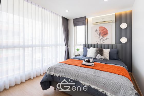 Walking distance to the mall and MRT Srinakarin || ✨Spacious 40 sq.m. room || 💵 Affordable monthly payments of only 7,xxx THB!!! || 🚝 Walking distance to MRT Suan Luang Rama IX Station || 🛍️ 500 m to Seacon Square || Fully furnished and ready to move in.  Owner selling directly. Only one room available. Interested? Message me now! 😊 Elements Srinakarin Project📍 https://share.google/78QLiHEHAcfrMF0B2  This room is decorated in a Modern Luxury style, featuring a striking white and black color scheme with black lines, adding dimension and a luxurious feel. The furniture features a simple yet detailed design, complemented by warm white lighting that creates a cozy and inviting atmosphere, reminiscent of a premium hotel.  ✅ Room Details • Spacious 39.6 square meters of living space 🤯 • 1 Bedroom • 1 Bathroom • Separate open kitchen • 7th Floor, Building B4, Building 3 • Fully furnished; move-in ready!  >>> Price: Only 2.29 Million Baht <<<  🔸Amenities🔸 🌊 Swimming Pool 💪🏻 Fitness Center 📕 Multipurpose Room 🌳 Relaxation Garden 🔒 Key Card Access System, 24-hour CCTV 👮🏻‍♂️ CCTV & 24-hour Security Guard 🚘 Parking  🔸Nearby Landmarks🔸 Transportation • MRT Suan Luang Rama IX Station • MRT Srinakarin 38 Station  Shopping Centers • Seacon Square • Lotus Express • 7-11 • Srinakarin Train Night Market Nearby Amenities: • Makro Srinakarin • Paradise Place • Central Plaza Bangna • Little Walk Bangna • The Bangkok Mall • Mega Bangna Educational Institutions: • Dusit Thani College • Triam Udom Suksa Pattanakarn School • Kasem Bundit University • Montessori International School Bangkok • Stamford University • Assumption University • Wells International School • Berkeley International School Medical Centers: • Thai Nakarin Hospital • Sikarin Hospital • Vibharam Hospital • Samitivej Srinakarin Hospital  Interested in loan application consultation? Press 1️⃣ Interested in viewing a room? Press 2️⃣ Inquiring about booking? Press 3️⃣ Interested? Send a message via Inbox! or Line: @genie-property.com ## Hotline 📱 082-549-6669, 095-495-5463, 093-232-9888 ##  #UsedCondo #NewlyRenovatedCondo #genieproperty #UsedCondoNearMRT #Condo #Renovated #AffordableCondo #CondoNearBTS #FullyFurnishedCondo #LowInstallments #CheaperThanRent #OwnerSelling #Srinakarin #SeaconSquare #SuanLuangRama9 #MRT #SrinakarinCondo #UsedCondoForSale