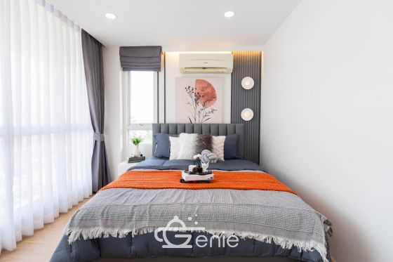 Walking distance to the mall and MRT Srinakarin || ✨Spacious 40 sq.m. room || 💵 Affordable monthly payments of only 7,xxx THB!!! || 🚝 Walking distance to MRT Suan Luang Rama IX Station || 🛍️ 500 m to Seacon Square || Fully furnished and ready to move in.  Owner selling directly. Only one room available. Interested? Message me now! 😊 Elements Srinakarin Project📍 https://share.google/78QLiHEHAcfrMF0B2  This room is decorated in a Modern Luxury style, featuring a striking white and black color scheme with black lines, adding dimension and a luxurious feel. The furniture features a simple yet detailed design, complemented by warm white lighting that creates a cozy and inviting atmosphere, reminiscent of a premium hotel.  ✅ Room Details • Spacious 39.6 square meters of living space 🤯 • 1 Bedroom • 1 Bathroom • Separate open kitchen • 7th Floor, Building B4, Building 3 • Fully furnished; move-in ready!  >>> Price: Only 2.29 Million Baht <<<  🔸Amenities🔸 🌊 Swimming Pool 💪🏻 Fitness Center 📕 Multipurpose Room 🌳 Relaxation Garden 🔒 Key Card Access System, 24-hour CCTV 👮🏻‍♂️ CCTV & 24-hour Security Guard 🚘 Parking  🔸Nearby Landmarks🔸 Transportation • MRT Suan Luang Rama IX Station • MRT Srinakarin 38 Station  Shopping Centers • Seacon Square • Lotus Express • 7-11 • Srinakarin Train Night Market Nearby Amenities: • Makro Srinakarin • Paradise Place • Central Plaza Bangna • Little Walk Bangna • The Bangkok Mall • Mega Bangna Educational Institutions: • Dusit Thani College • Triam Udom Suksa Pattanakarn School • Kasem Bundit University • Montessori International School Bangkok • Stamford University • Assumption University • Wells International School • Berkeley International School Medical Centers: • Thai Nakarin Hospital • Sikarin Hospital • Vibharam Hospital • Samitivej Srinakarin Hospital  Interested in loan application consultation? Press 1️⃣ Interested in viewing a room? Press 2️⃣ Inquiring about booking? Press 3️⃣ Interested? Send a message via Inbox! or Line: @genie-property.com ## Hotline 📱 082-549-6669, 095-495-5463, 093-232-9888 ##  #UsedCondo #NewlyRenovatedCondo #genieproperty #UsedCondoNearMRT #Condo #Renovated #AffordableCondo #CondoNearBTS #FullyFurnishedCondo #LowInstallments #CheaperThanRent #OwnerSelling #Srinakarin #SeaconSquare #SuanLuangRama9 #MRT #SrinakarinCondo #UsedCondoForSale