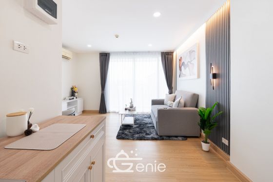 Walking distance to the mall and MRT Srinakarin || ✨Spacious 40 sq.m. room || 💵 Affordable monthly payments of only 7,xxx THB!!! || 🚝 Walking distance to MRT Suan Luang Rama IX Station || 🛍️ 500 m to Seacon Square || Fully furnished and ready to move in.  Owner selling directly. Only one room available. Interested? Message me now! 😊 Elements Srinakarin Project📍 https://share.google/78QLiHEHAcfrMF0B2  This room is decorated in a Modern Luxury style, featuring a striking white and black color scheme with black lines, adding dimension and a luxurious feel. The furniture features a simple yet detailed design, complemented by warm white lighting that creates a cozy and inviting atmosphere, reminiscent of a premium hotel.  ✅ Room Details • Spacious 39.6 square meters of living space 🤯 • 1 Bedroom • 1 Bathroom • Separate open kitchen • 7th Floor, Building B4, Building 3 • Fully furnished; move-in ready!  >>> Price: Only 2.29 Million Baht <<<  🔸Amenities🔸 🌊 Swimming Pool 💪🏻 Fitness Center 📕 Multipurpose Room 🌳 Relaxation Garden 🔒 Key Card Access System, 24-hour CCTV 👮🏻‍♂️ CCTV & 24-hour Security Guard 🚘 Parking  🔸Nearby Landmarks🔸 Transportation • MRT Suan Luang Rama IX Station • MRT Srinakarin 38 Station  Shopping Centers • Seacon Square • Lotus Express • 7-11 • Srinakarin Train Night Market Nearby Amenities: • Makro Srinakarin • Paradise Place • Central Plaza Bangna • Little Walk Bangna • The Bangkok Mall • Mega Bangna Educational Institutions: • Dusit Thani College • Triam Udom Suksa Pattanakarn School • Kasem Bundit University • Montessori International School Bangkok • Stamford University • Assumption University • Wells International School • Berkeley International School Medical Centers: • Thai Nakarin Hospital • Sikarin Hospital • Vibharam Hospital • Samitivej Srinakarin Hospital  Interested in loan application consultation? Press 1️⃣ Interested in viewing a room? Press 2️⃣ Inquiring about booking? Press 3️⃣ Interested? Send a message via Inbox! or Line: @genie-property.com ## Hotline 📱 082-549-6669, 095-495-5463, 093-232-9888 ##  #UsedCondo #NewlyRenovatedCondo #genieproperty #UsedCondoNearMRT #Condo #Renovated #AffordableCondo #CondoNearBTS #FullyFurnishedCondo #LowInstallments #CheaperThanRent #OwnerSelling #Srinakarin #SeaconSquare #SuanLuangRama9 #MRT #SrinakarinCondo #UsedCondoForSale