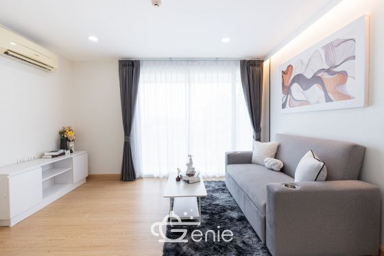 Walking distance to the mall and MRT Srinakarin || ✨Spacious 40 sq.m. room || 💵 Affordable monthly payments of only 7,xxx THB!!! || 🚝 Walking distance to MRT Suan Luang Rama IX Station || 🛍️ 500 m to Seacon Square || Fully furnished and ready to move in.  Owner selling directly. Only one room available. Interested? Message me now! 😊 Elements Srinakarin Project📍 https://share.google/78QLiHEHAcfrMF0B2  This room is decorated in a Modern Luxury style, featuring a striking white and black color scheme with black lines, adding dimension and a luxurious feel. The furniture features a simple yet detailed design, complemented by warm white lighting that creates a cozy and inviting atmosphere, reminiscent of a premium hotel.  ✅ Room Details • Spacious 39.6 square meters of living space 🤯 • 1 Bedroom • 1 Bathroom • Separate open kitchen • 7th Floor, Building B4, Building 3 • Fully furnished; move-in ready!  >>> Price: Only 2.29 Million Baht <<<  🔸Amenities🔸 🌊 Swimming Pool 💪🏻 Fitness Center 📕 Multipurpose Room 🌳 Relaxation Garden 🔒 Key Card Access System, 24-hour CCTV 👮🏻‍♂️ CCTV & 24-hour Security Guard 🚘 Parking  🔸Nearby Landmarks🔸 Transportation • MRT Suan Luang Rama IX Station • MRT Srinakarin 38 Station  Shopping Centers • Seacon Square • Lotus Express • 7-11 • Srinakarin Train Night Market Nearby Amenities: • Makro Srinakarin • Paradise Place • Central Plaza Bangna • Little Walk Bangna • The Bangkok Mall • Mega Bangna Educational Institutions: • Dusit Thani College • Triam Udom Suksa Pattanakarn School • Kasem Bundit University • Montessori International School Bangkok • Stamford University • Assumption University • Wells International School • Berkeley International School Medical Centers: • Thai Nakarin Hospital • Sikarin Hospital • Vibharam Hospital • Samitivej Srinakarin Hospital  Interested in loan application consultation? Press 1️⃣ Interested in viewing a room? Press 2️⃣ Inquiring about booking? Press 3️⃣ Interested? Send a message via Inbox! or Line: @genie-property.com ## Hotline 📱 082-549-6669, 095-495-5463, 093-232-9888 ##  #UsedCondo #NewlyRenovatedCondo #genieproperty #UsedCondoNearMRT #Condo #Renovated #AffordableCondo #CondoNearBTS #FullyFurnishedCondo #LowInstallments #CheaperThanRent #OwnerSelling #Srinakarin #SeaconSquare #SuanLuangRama9 #MRT #SrinakarinCondo #UsedCondoForSale