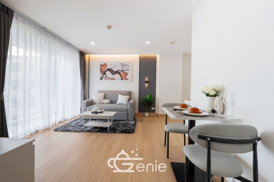 Walking distance to the mall and MRT Srinakarin || ✨Spacious 40 sq.m. room || 💵 Affordable monthly payments of only 7,xxx THB!!! || 🚝 Walking distance to MRT Suan Luang Rama IX Station || 🛍️ 500 m to Seacon Square || Fully furnished and ready to move in.  Owner selling directly. Only one room available. Interested? Message me now! 😊 Elements Srinakarin Project📍 https://share.google/78QLiHEHAcfrMF0B2  This room is decorated in a Modern Luxury style, featuring a striking white and black color scheme with black lines, adding dimension and a luxurious feel. The furniture features a simple yet detailed design, complemented by warm white lighting that creates a cozy and inviting atmosphere, reminiscent of a premium hotel.  ✅ Room Details • Spacious 39.6 square meters of living space 🤯 • 1 Bedroom • 1 Bathroom • Separate open kitchen • 7th Floor, Building B4, Building 3 • Fully furnished; move-in ready!  >>> Price: Only 2.29 Million Baht <<<  🔸Amenities🔸 🌊 Swimming Pool 💪🏻 Fitness Center 📕 Multipurpose Room 🌳 Relaxation Garden 🔒 Key Card Access System, 24-hour CCTV 👮🏻‍♂️ CCTV & 24-hour Security Guard 🚘 Parking  🔸Nearby Landmarks🔸 Transportation • MRT Suan Luang Rama IX Station • MRT Srinakarin 38 Station  Shopping Centers • Seacon Square • Lotus Express • 7-11 • Srinakarin Train Night Market Nearby Amenities: • Makro Srinakarin • Paradise Place • Central Plaza Bangna • Little Walk Bangna • The Bangkok Mall • Mega Bangna Educational Institutions: • Dusit Thani College • Triam Udom Suksa Pattanakarn School • Kasem Bundit University • Montessori International School Bangkok • Stamford University • Assumption University • Wells International School • Berkeley International School Medical Centers: • Thai Nakarin Hospital • Sikarin Hospital • Vibharam Hospital • Samitivej Srinakarin Hospital  Interested in loan application consultation? Press 1️⃣ Interested in viewing a room? Press 2️⃣ Inquiring about booking? Press 3️⃣ Interested? Send a message via Inbox! or Line: @genie-property.com ## Hotline 📱 082-549-6669, 095-495-5463, 093-232-9888 ##  #UsedCondo #NewlyRenovatedCondo #genieproperty #UsedCondoNearMRT #Condo #Renovated #AffordableCondo #CondoNearBTS #FullyFurnishedCondo #LowInstallments #CheaperThanRent #OwnerSelling #Srinakarin #SeaconSquare #SuanLuangRama9 #MRT #SrinakarinCondo #UsedCondoForSale