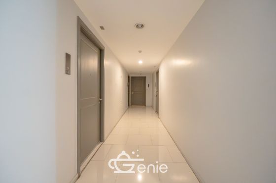 Walking distance to the mall and MRT Srinakarin || ✨Spacious 40 sq.m. room || 💵 Affordable monthly payments of only 7,xxx THB!!! || 🚝 Walking distance to MRT Suan Luang Rama IX Station || 🛍️ 500 m to Seacon Square || Fully furnished and ready to move in.  Owner selling directly. Only one room available. Interested? Message me now! 😊 Elements Srinakarin Project📍 https://share.google/78QLiHEHAcfrMF0B2  This room is decorated in a Modern Luxury style, featuring a striking white and black color scheme with black lines, adding dimension and a luxurious feel. The furniture features a simple yet detailed design, complemented by warm white lighting that creates a cozy and inviting atmosphere, reminiscent of a premium hotel.  ✅ Room Details • Spacious 39.6 square meters of living space 🤯 • 1 Bedroom • 1 Bathroom • Separate open kitchen • 7th Floor, Building B4, Building 3 • Fully furnished; move-in ready!  >>> Price: Only 2.29 Million Baht <<<  🔸Amenities🔸 🌊 Swimming Pool 💪🏻 Fitness Center 📕 Multipurpose Room 🌳 Relaxation Garden 🔒 Key Card Access System, 24-hour CCTV 👮🏻‍♂️ CCTV & 24-hour Security Guard 🚘 Parking  🔸Nearby Landmarks🔸 Transportation • MRT Suan Luang Rama IX Station • MRT Srinakarin 38 Station  Shopping Centers • Seacon Square • Lotus Express • 7-11 • Srinakarin Train Night Market Nearby Amenities: • Makro Srinakarin • Paradise Place • Central Plaza Bangna • Little Walk Bangna • The Bangkok Mall • Mega Bangna Educational Institutions: • Dusit Thani College • Triam Udom Suksa Pattanakarn School • Kasem Bundit University • Montessori International School Bangkok • Stamford University • Assumption University • Wells International School • Berkeley International School Medical Centers: • Thai Nakarin Hospital • Sikarin Hospital • Vibharam Hospital • Samitivej Srinakarin Hospital  Interested in loan application consultation? Press 1️⃣ Interested in viewing a room? Press 2️⃣ Inquiring about booking? Press 3️⃣ Interested? Send a message via Inbox! or Line: @genie-property.com ## Hotline 📱 082-549-6669, 095-495-5463, 093-232-9888 ##  #UsedCondo #NewlyRenovatedCondo #genieproperty #UsedCondoNearMRT #Condo #Renovated #AffordableCondo #CondoNearBTS #FullyFurnishedCondo #LowInstallments #CheaperThanRent #OwnerSelling #Srinakarin #SeaconSquare #SuanLuangRama9 #MRT #SrinakarinCondo #UsedCondoForSale