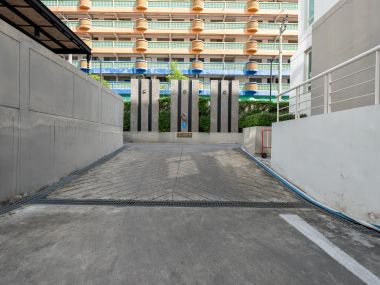 เดินถึงห้าง เดินถึงMRT  #ศรีนครินทร์  ||✨ห้องใหญ่ 40 ตร.ม. || 💵 ผ่อนถูก 7,xxx เท่านั้น!!! || 🚝 เดินถึง MRT สวนหลวงร.9  ||🛍️ 500 ม. ซีคอนสแควร์ ||เฟอร์ครบ พร้อมเข้าอยู่