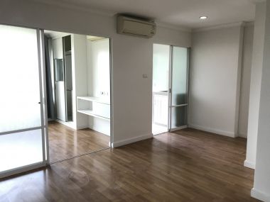 ** Hot Deal! ** Lumpini Place Rama9 - Ratchada ปล่อยเช่า ในราคาเพียง 11,000บาท/เดือน 1 ห้องนอน 1 ห้องน้ำ 35ตรม. ใกล้ MRT พระราม 9 เฟอร์นิเจอร์ครบพร้อมเข้าอยู่  PROP000375