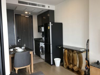 ปล่อยเช่า! ASHTON ASOKE ในราคาเพียง 42,000บาท/เดือน 1 ห้องนอน 1 ห้องน้ำ 37ตรม. ติดรถไฟฟ้า MRT สุขุมวิท และใกล้ BTS อโศก เฟอร์นิเจอร์ครบพร้อมเข้าอยู่ PROP000382