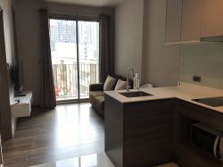 For Rent! at Ceil by Sansiri 1 Bedroom 1 Bathroom 18,000 THB/Month  (Can negotiate) Fully furnished 