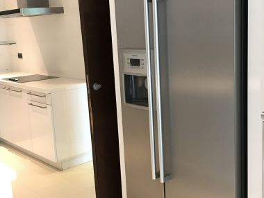 เช่า/ขาย เบลกราเวียเรสซิเดนซ์ 4ห้องนอน พร้อมห้องแม่บ้าน วิวสระน้ำ 298ตรม