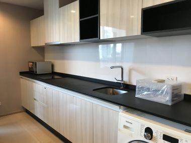 ** sale/rent! ** For sale 9,570,000THB Transfer 50/50 and For rent 35,000THB/month at HQ Thonglor 1 Bedroom 1 Bathroom Fully furnished PROP000398