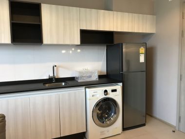 ** sale/rent! ** For sale 9,570,000THB Transfer 50/50 and For rent 35,000THB/month at HQ Thonglor 1 Bedroom 1 Bathroom Fully furnished PROP000398