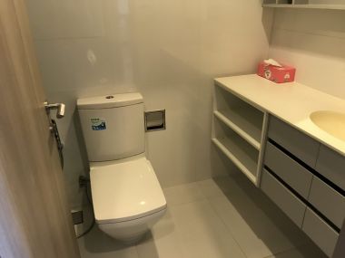 ** sale/rent! ** For sale 9,570,000THB Transfer 50/50 and For rent 35,000THB/month at HQ Thonglor 1 Bedroom 1 Bathroom Fully furnished PROP000398